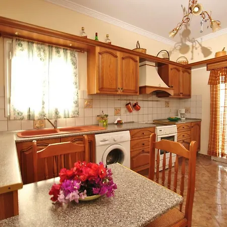 Family Country House With Amazing Views Metaxata